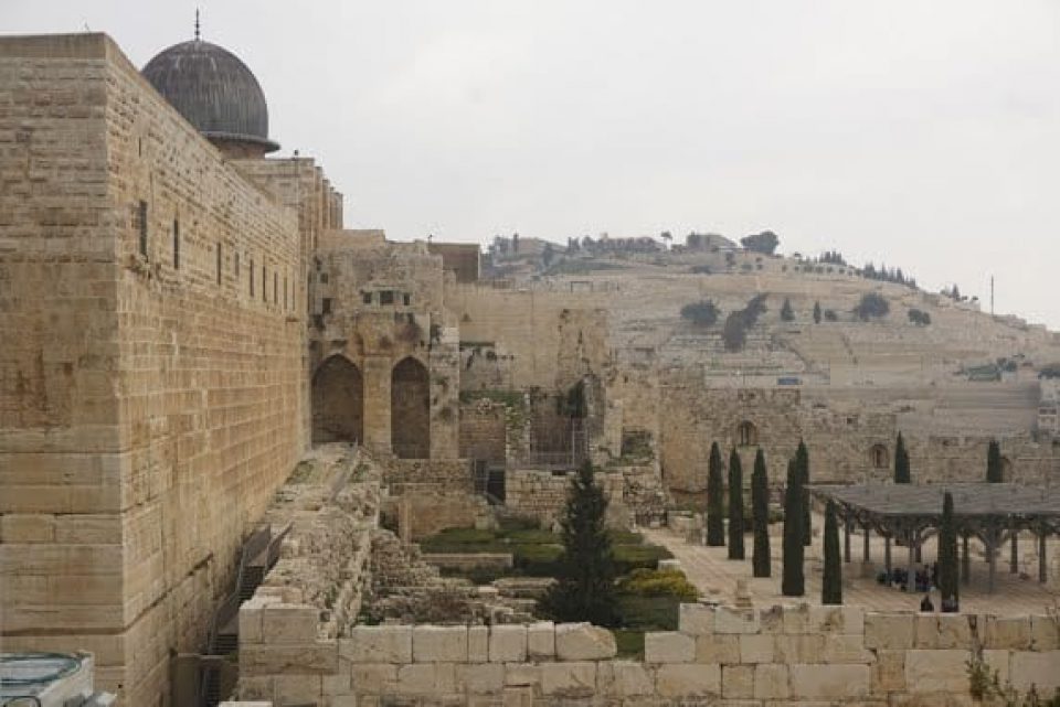 סיור לאורך חומות העיר העתיקה בירושלים