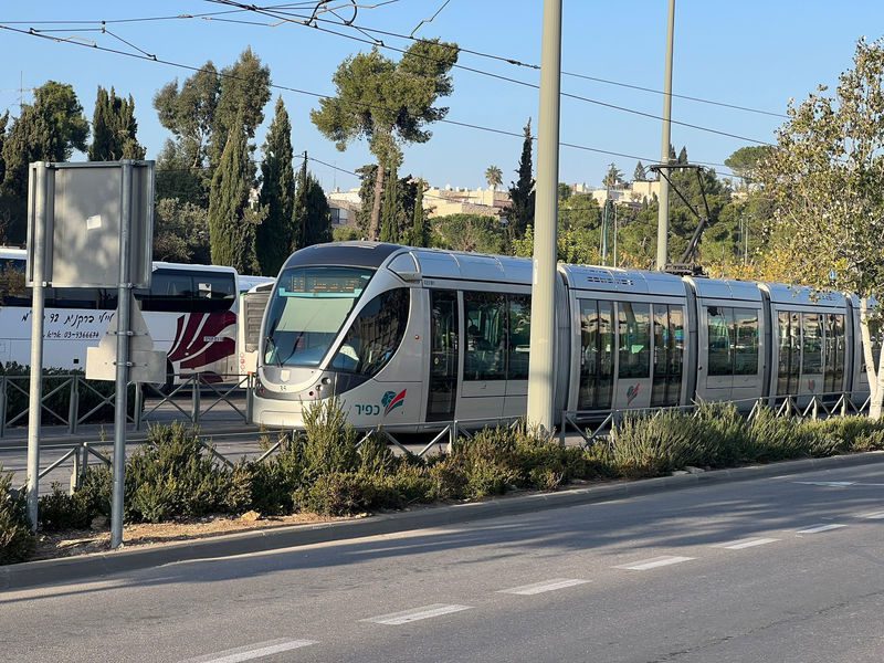 הרכבת הקלה – טיולים לאורך רכבת קלה בישראל