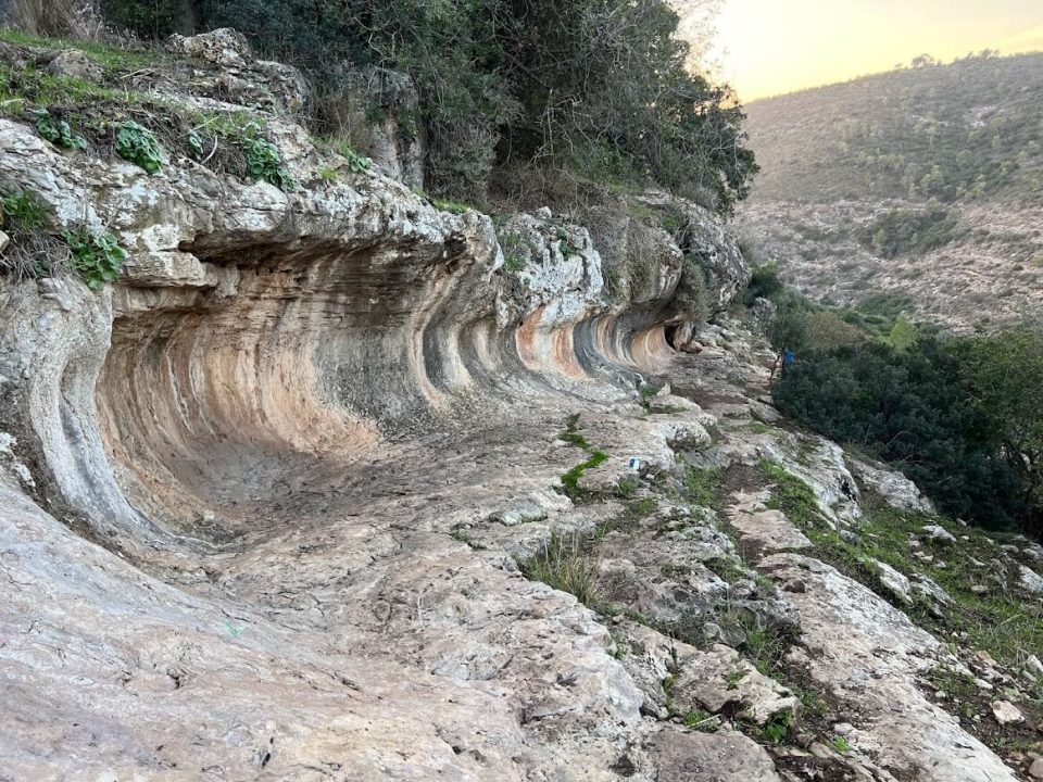 הצניר במערת ישח