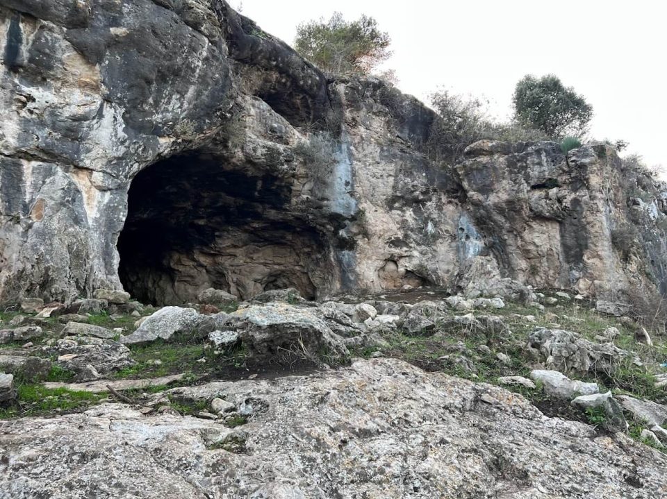 מערת ישח באזור הכרמל